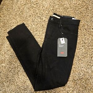 Levi shaping skinny jeans 311